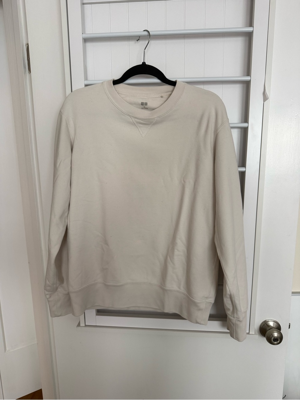 Uniqlo Men's Crewneck Sweatshirt - Cream